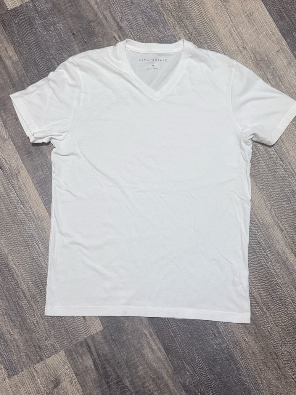 Aeropostale Men’s White V-Neck Tee
